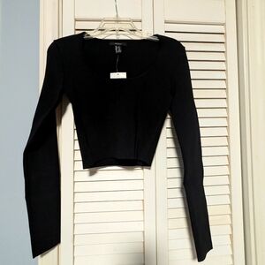 Black cropped sweater